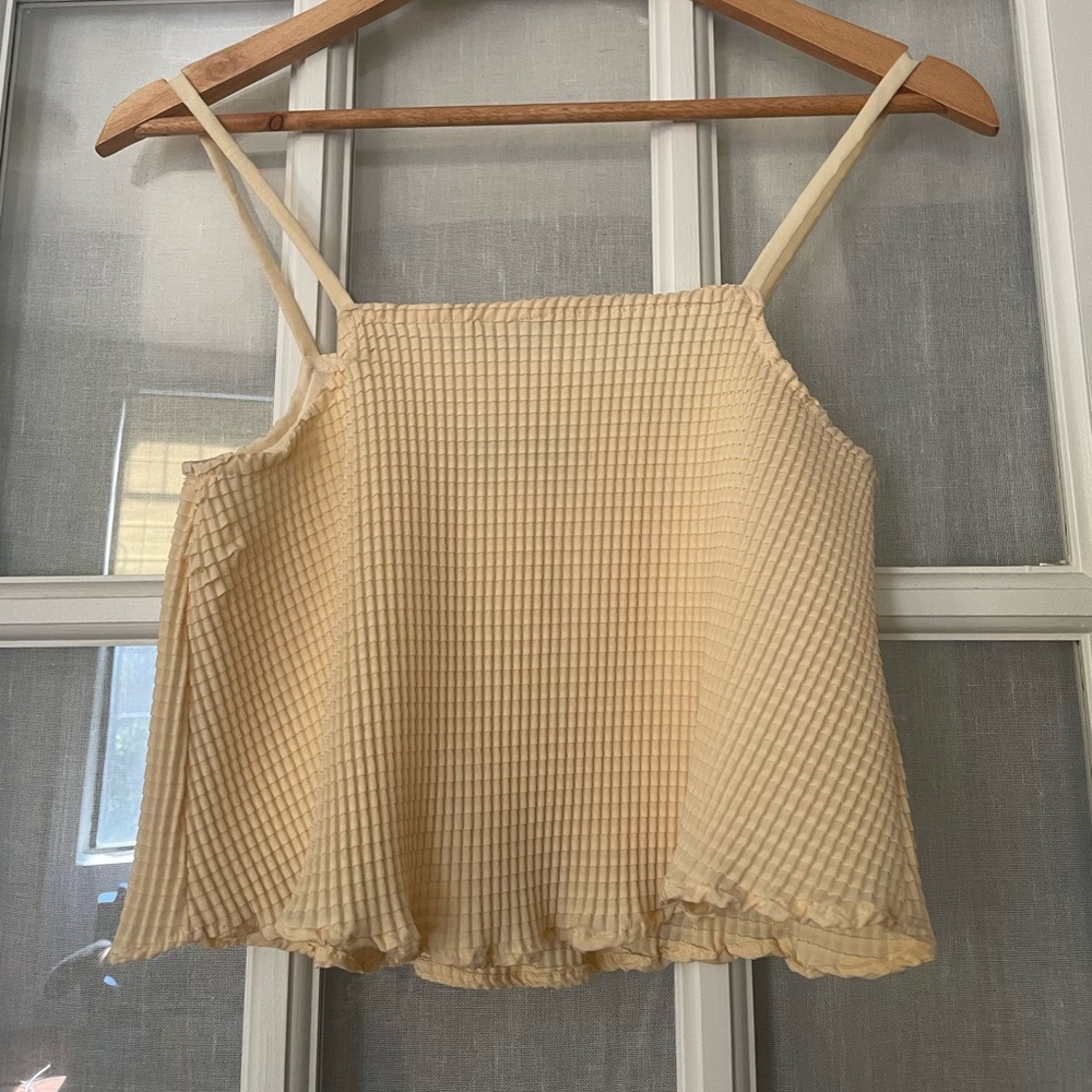 Nin Studio accordion pleated singlet, butter yellow